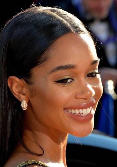 Soubor:Laura Harrier Cannes 2018 2.jpg – Wikipedie