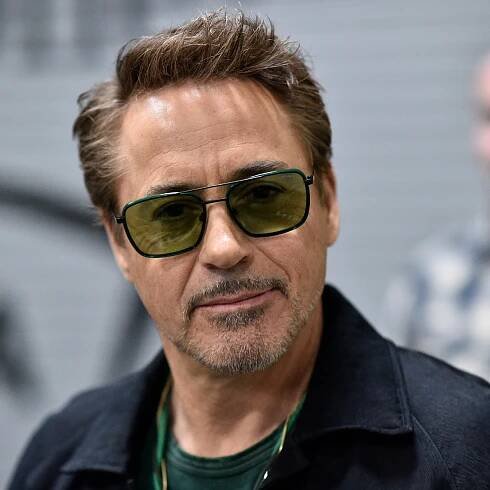 Robert Downey Jr: Taper With Small Quiff Hairstyle 29