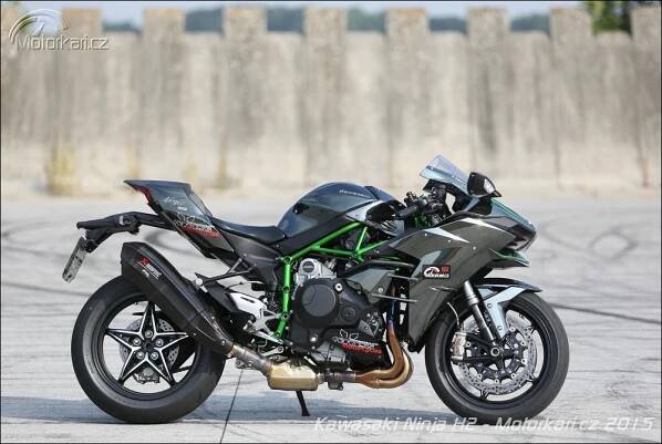 Kawasaki Ninja H2 | Katalog motocyklů a motokatalog na Motorkáři.cz