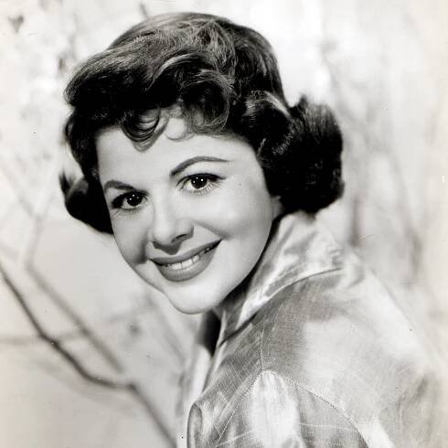 Mitzi McCall, 93, Dies; Comedian Confronted Beatlemania and Lost