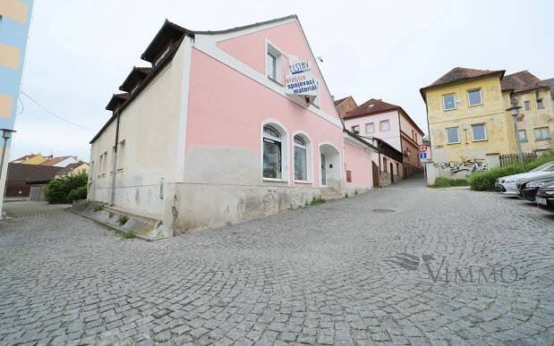 Obchodní prostory, Hradební, Strakonice, 275 m²