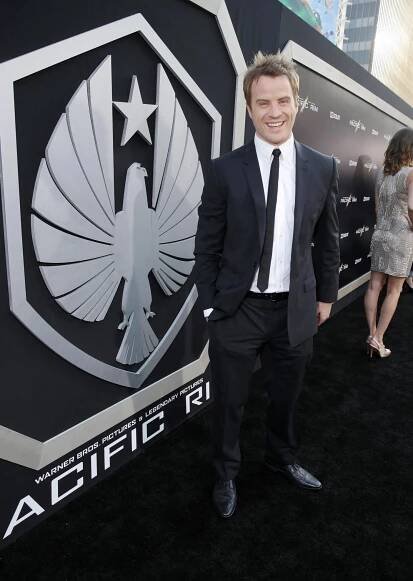 Robert Kazinsky - Pacific Rim - Útok na Zemi - Z akcí