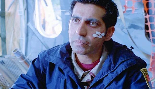 Drzá Jordan - Crash - Z filmu - Ravi Kapoor