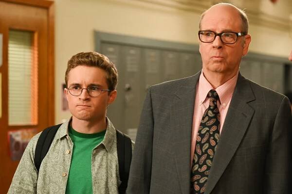 Goldbergovi - Quaker Warden - Z filmu - Sean Giambrone, Stephen Tobolowsky