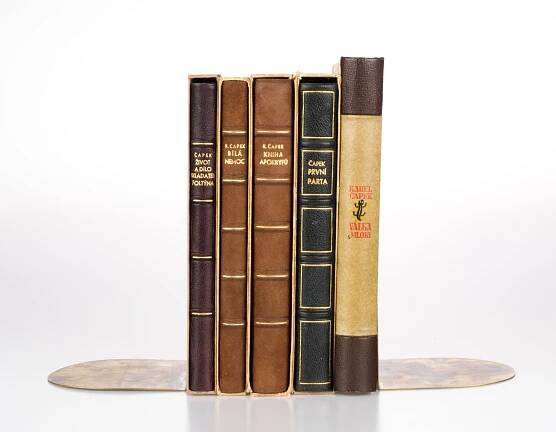 72. Bibliofilie a vzácné tisky 