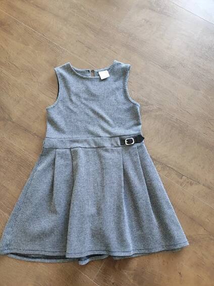 Detské šaty, zara,134 - 7 € od predávajúcej elinka79 | Bazár - Modrý koník