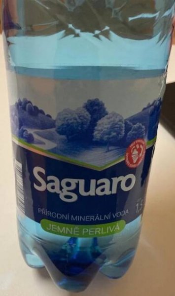 Saguaro jemně perlivá přírodní minerální voda