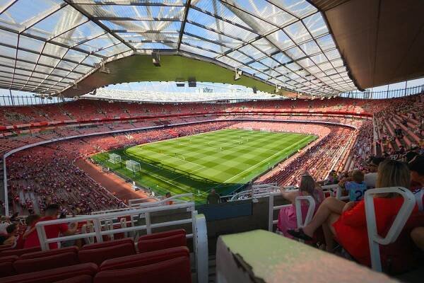 Arsenal FC vs Olympique Lyon - fotogalerie – Sportsen.cz