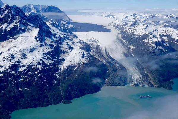 Alaska8217s-Glacier-Bay-Lamplugh-Glacier-Terminal-Moraine-Revealed