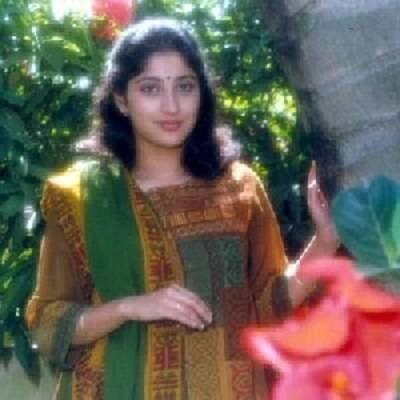 Lakshmi Gopalaswamy Childhood pictures 4 | Celebrity family wiki