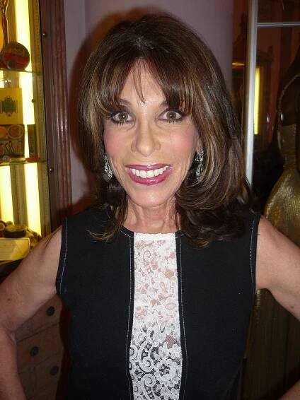 Kate Linder - Wikipedia