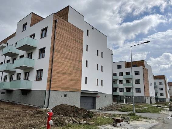 Na Šibeníku vyrůstá nové obchodní centrum