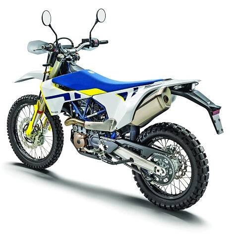2021 ADVENTURE BIKE BUYER’S GUIDE - Dirt Bike Magazine