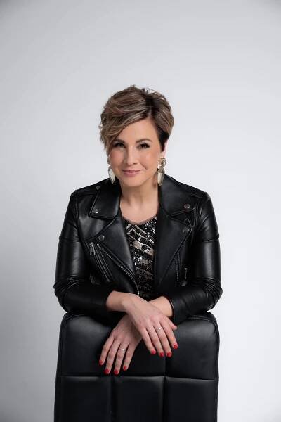 Nicsak, ki vagyok? - a rejtélyek színpada - Promo - Anita Ábel