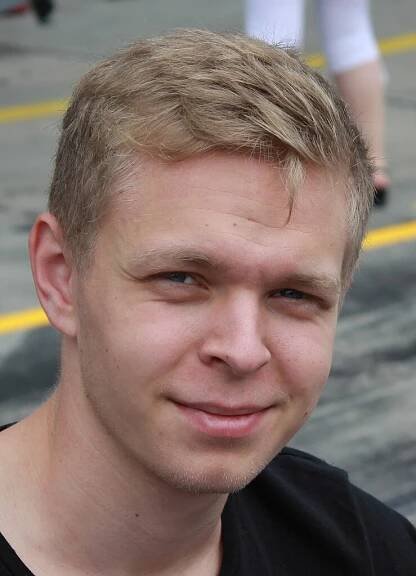 Soubor:Kevin Magnussen 2012-2.JPG – Wikipedie
