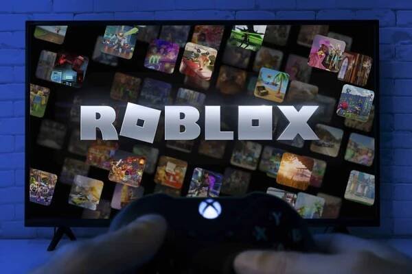 Play Roblox at smartv 4K, 4 Jan, Sao Paulo, Brazil