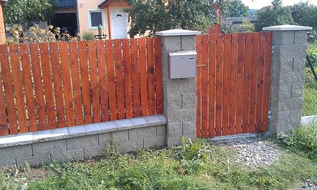Křídlová vjezdová vrata - Zámečnictví Král