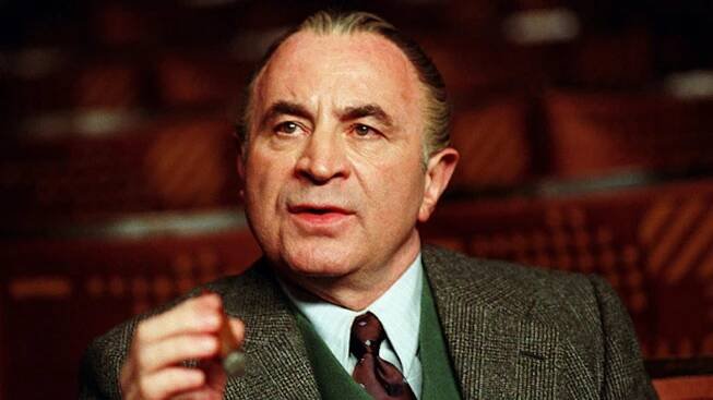 Bob Hoskins