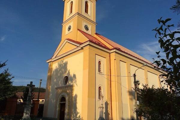 Římskokatolická farnost Dolní Újezd u Lipníka nad Bečvou foto 1