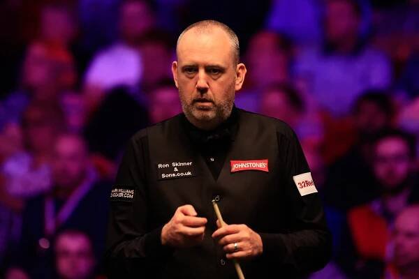 Mark Williams was caught up in an earthquake while in Bosnia and Herzegovina