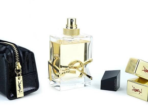 Most Popular Parfumes for Summer in 2023 - Fashion on a Curve
