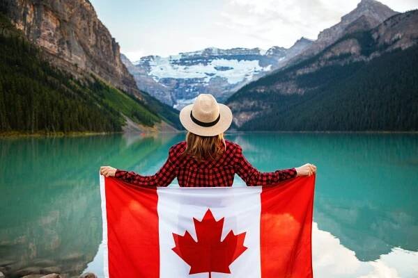 Canada Flags - The History of Flags in Canada - Must Do Canada