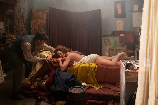 Riccardo Scamarcio as Modi & Antonia Desplat as Beatrice Hastings in studio