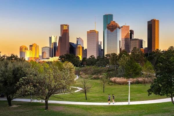 Scientists Warn That These Popular American Cities Are Sinking Under Residents' Feet
