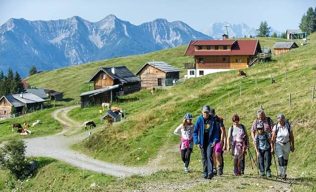 Impressionen vom Alpenhof auf der Emberger Alm
