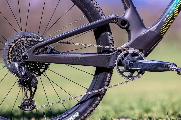 TEST: Scott Spark RC Team Issue vs. 910 díl první - Testy - Recenze - Bike Technika - MTBS.cz