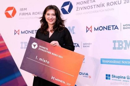 Kutnohorská návrhářka Martina Pipková Loudová Živnostníkem roku 2021 za Středočeský kraj :: Regionální zpravodajství