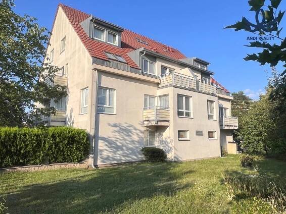 PRONAJATO Byt 2+KK se zahrádkou a parkovacím stáním, Svojsíkova ulice, Mladá Boleslav, 43 m2