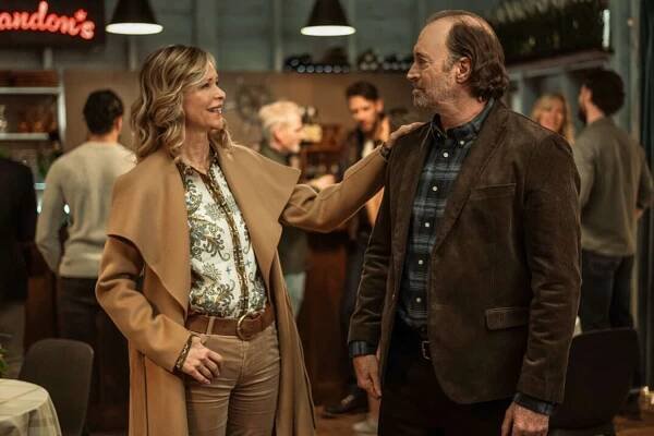 Scott Patterson as Sully Sullivan and Kate Vernon as Helen in 'Sullivan's Crossing'.