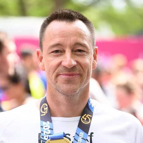 John Terry praises 'man dressed as shoe' who helped him during London Marathon