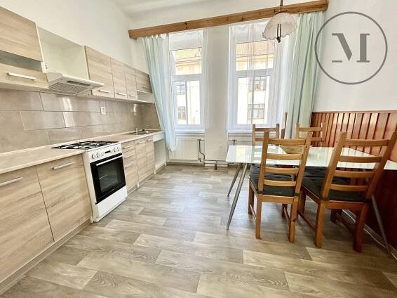 Pronájem bytu 2+1, 98 m2, České Budějovice, ulice Dobrovodská, okres České Budějovice