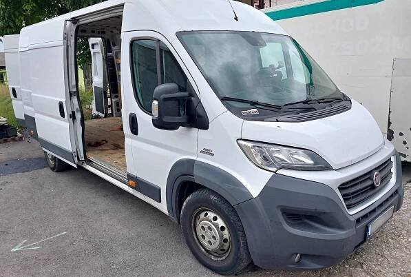 TAXI TÁBOR luxusní a levná přeprava osob - TAXI Tábor 777 26 25 30