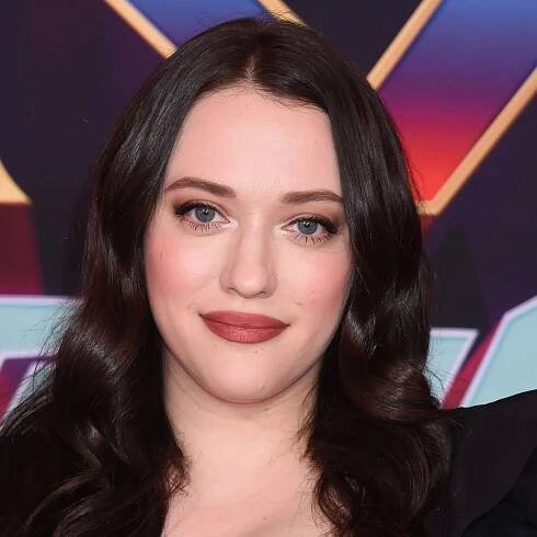 Member of the Short Lashes Club? Meet Your Noble President, Kat Dennings