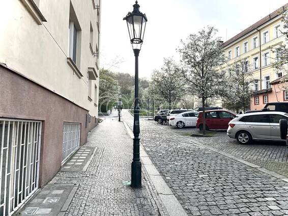 Pronájem Byt 1+1, Hellichova, Praha 1 - Malá Strana