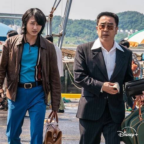 Ryu Seung-ryong (right) and Jung Yun-ho in a still from Low Life, which will start streaming on Disney+ on July 16. Photo: Disney+