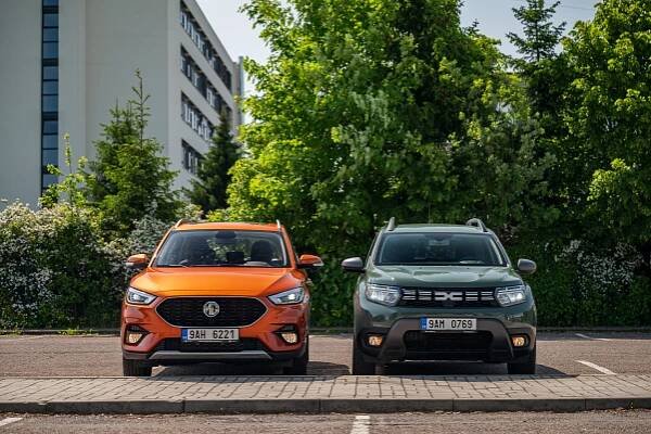 Má se Dacia začít bát? Bestseller Duster proti čínskému vyzyvateli MG ZS v souboji dostupných SUV