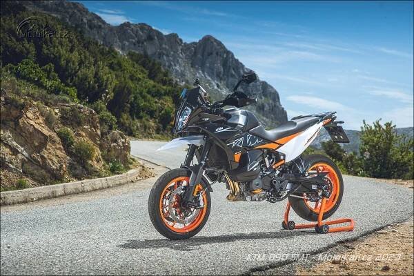 Fotogalerie KTM 890 SMT: Sportovní cesťák, nebo cestovní sporťák? | Motorkáři.cz