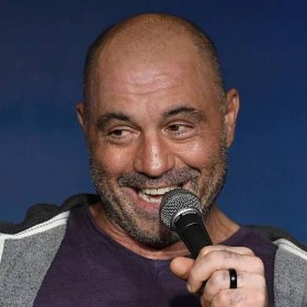 Joe Rogan review – ‘dumb guy’ comedy grounded in an alpha male world