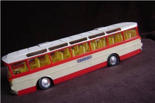 Hračka červená autobus Karosa ŠD-11