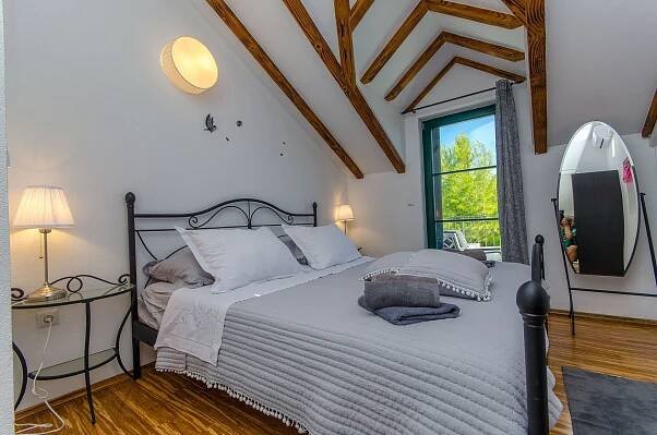 Villa Gromin dolac Zavala Soukromé ubytování - Dům k odpočinku, K1 House (6+2)