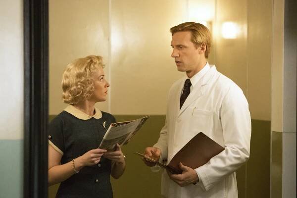 Mystérium sexu - Krásný nový svět - Z filmu - Heléne Yorke, Teddy Sears