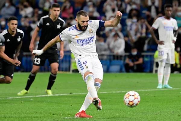 Ligue des champions : Benzema établit un nouveau record, Messi l'égale 10 minutes plus tard