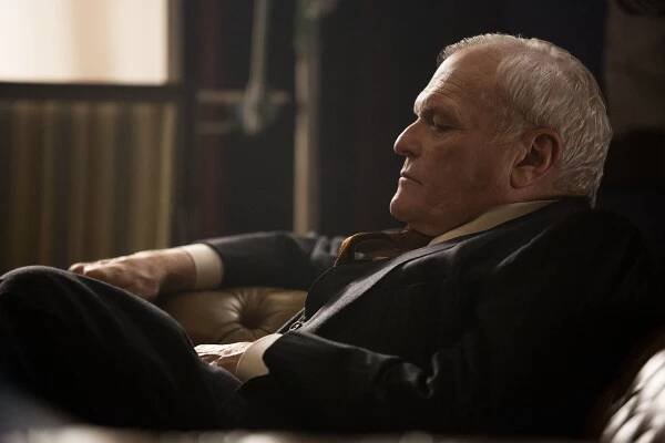 Public Morals - O'Bannon's Wake - Z filmu - Brian Dennehy
