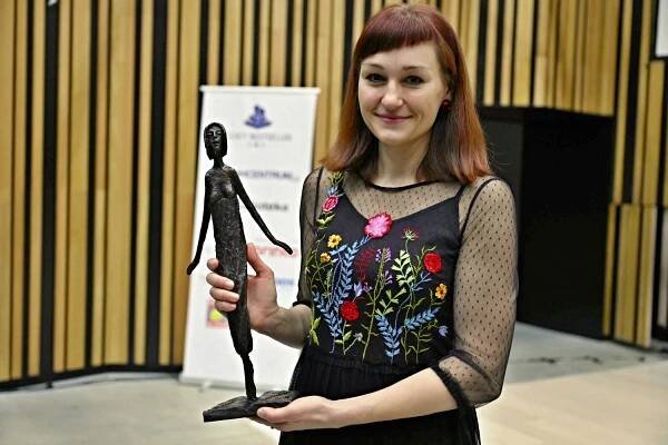 Cenu český bestseller získala Kateřina Tučková za román Bílá voda - Art9.cz