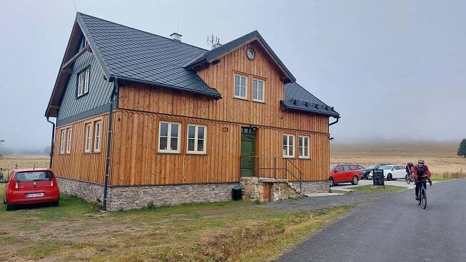 Přebuz (Rolava) – Chaloupky: Jsou cesty, které nezevšední – KLUB ČESKÝCH TURISTŮ