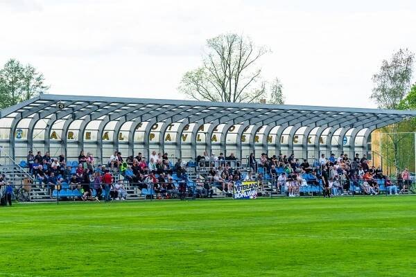 Duel s Bílovcem na snímcích Pavla Sporysche | FK Bospor Bohumín 